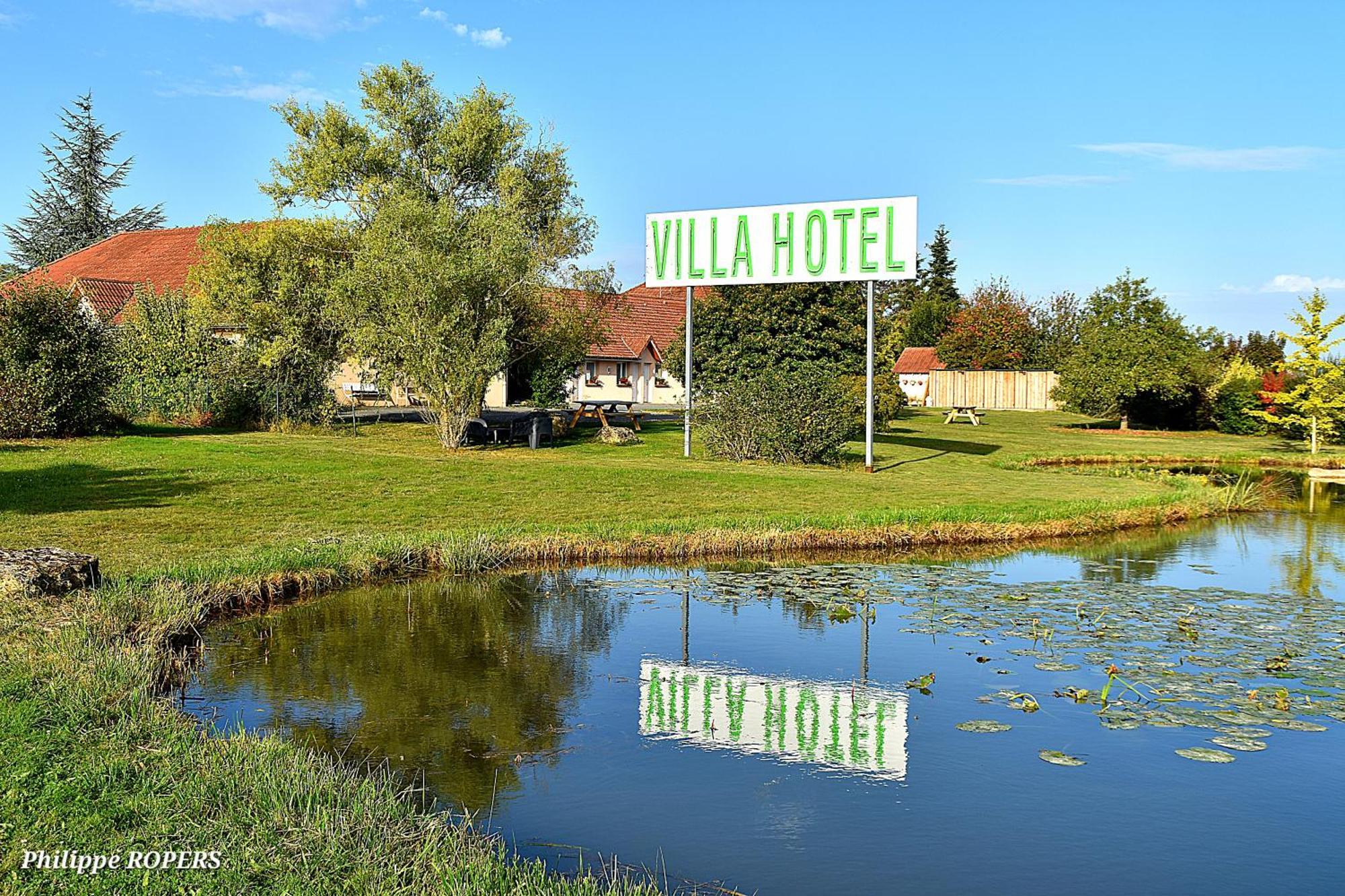 Villa Hotel Gien Exterior photo